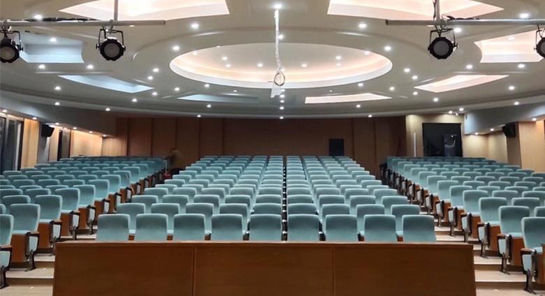 中行校報告廳家具